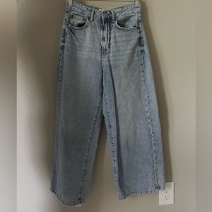 CULOTTE Jeans, Size 4. Brand: Stradivarius